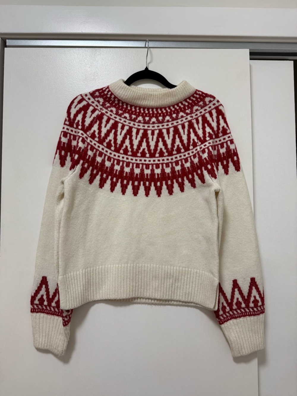 H&M Cream and Red Fair Isle Turtleneck Sweater